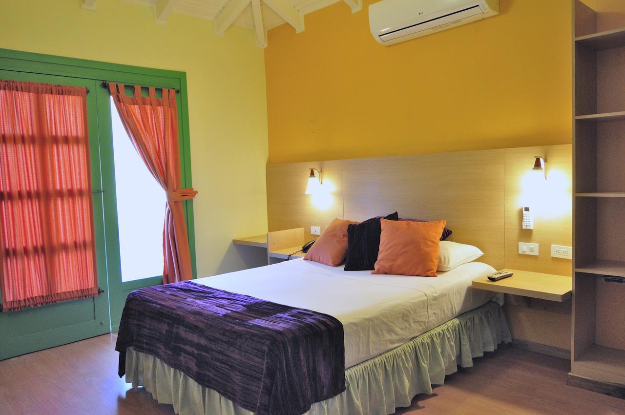 Hosteria Canoa Esterno foto