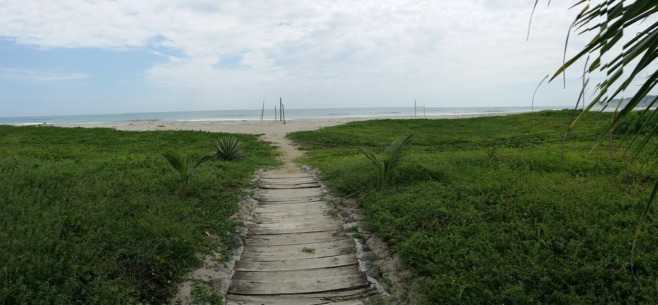 Hosteria Canoa Esterno foto